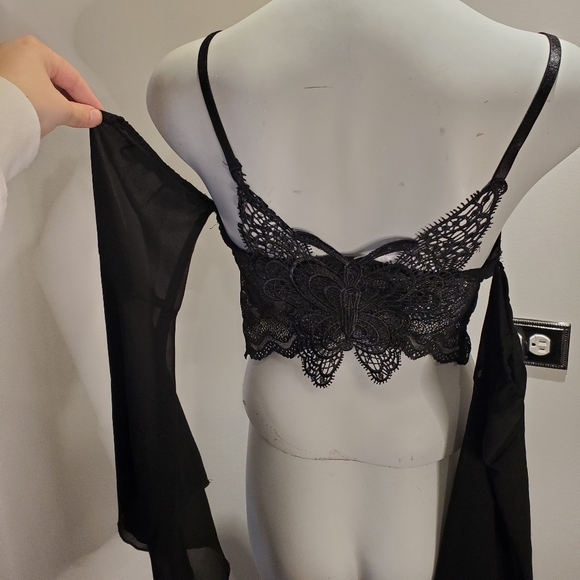 Dark Boho Lace & Mesh Open Bell Sleeve Tank w Butterfly Design on Back - Picture 4 of 7